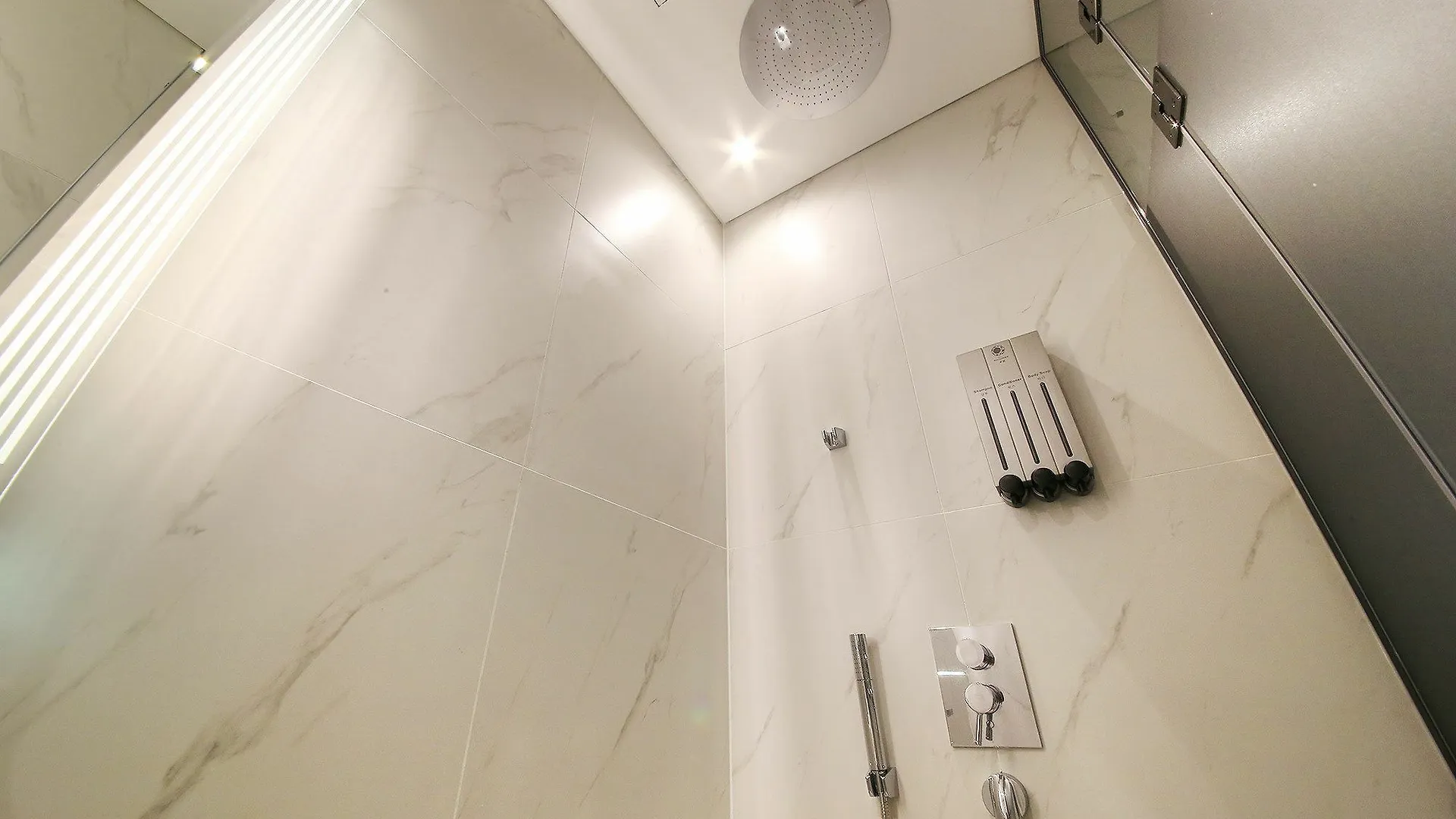 Hotel Cullinan 2 Geondae Seoul South Korea